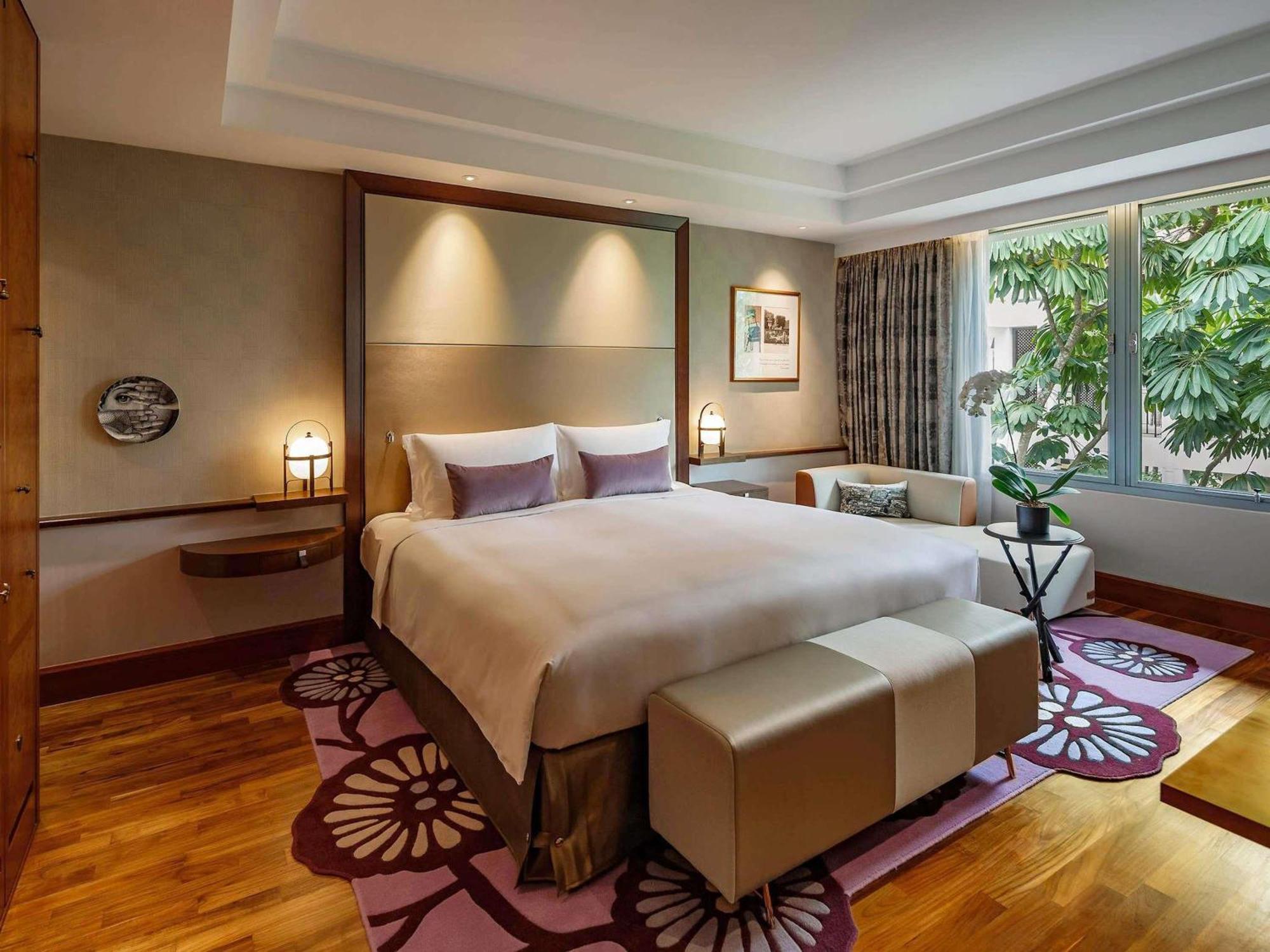 Luxury Garden View Room 1 King Size Bed