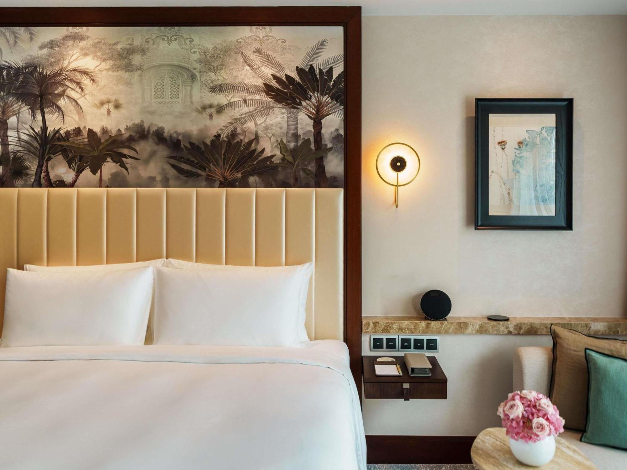 Luxury King Room