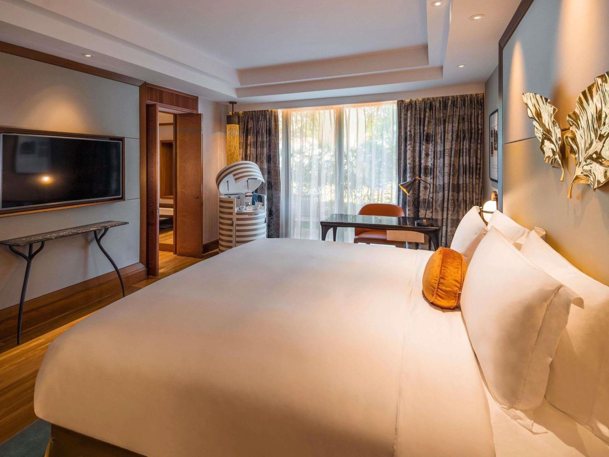Luxury King Room