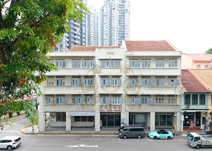 Kam Leng